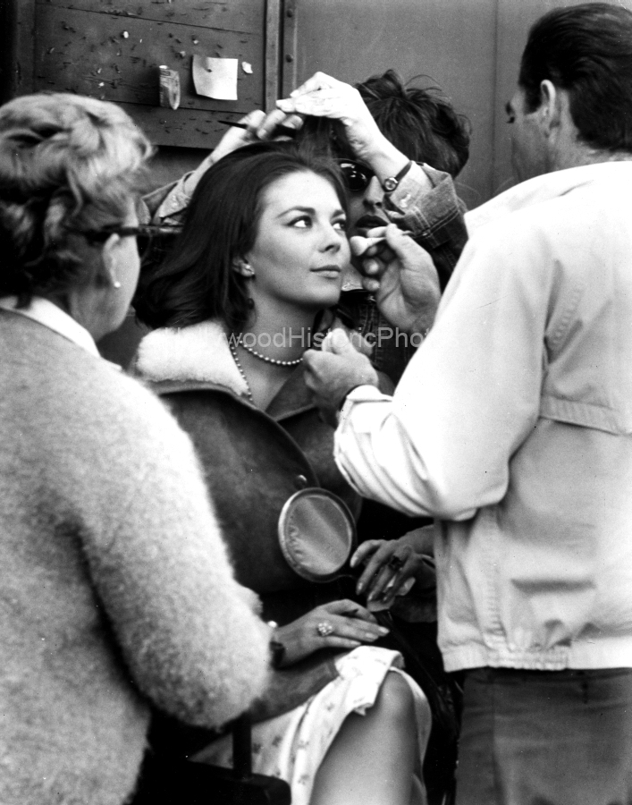 Natalie Wood 1966 makeup WM.jpg